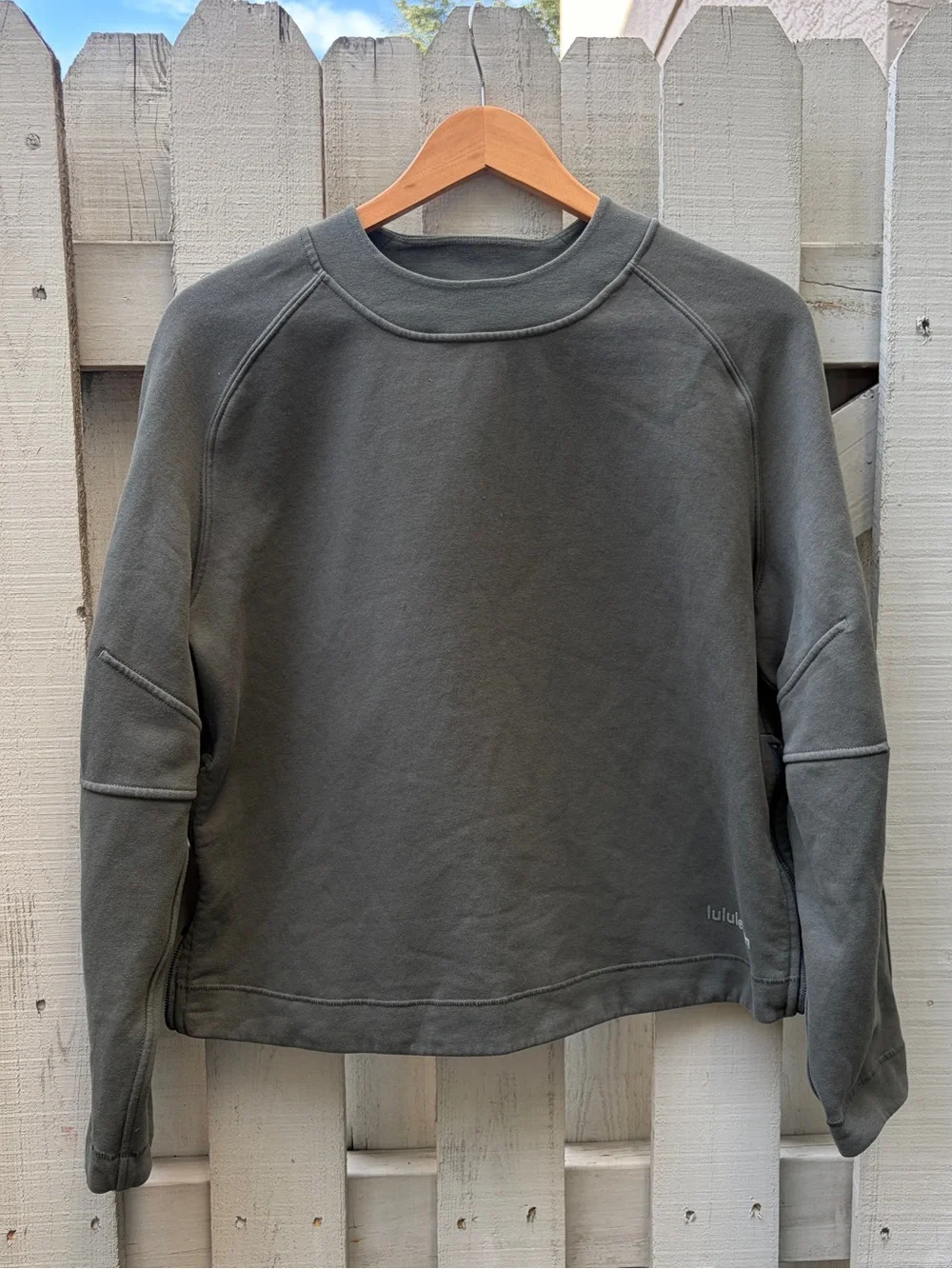 Lululemon Loungeful Relaxed-Fit Crewneck Sweatshirt Olive Green